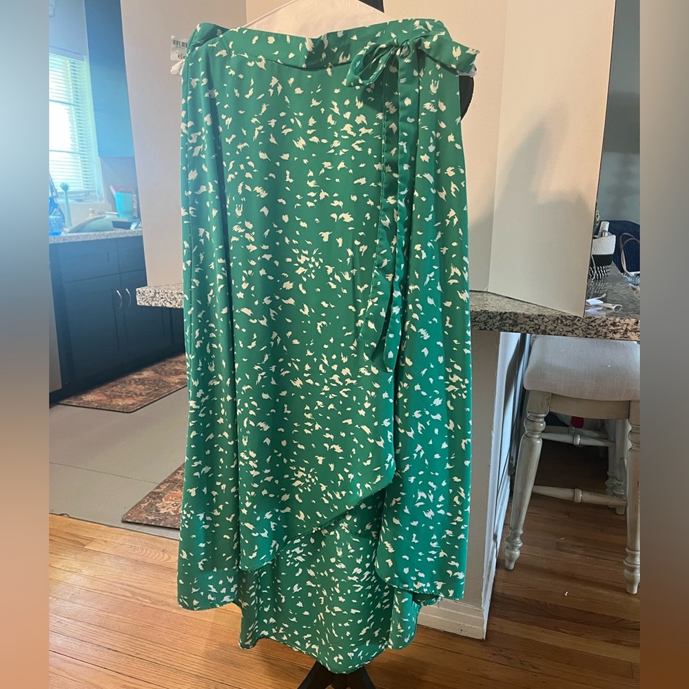 Le Lis Golda Faux Wrap Teal and White High/Low Skirt Women’s Size M